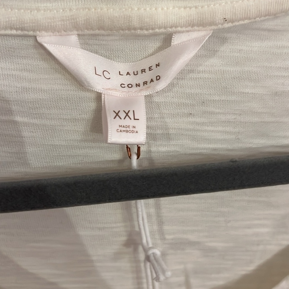 Apple Top - Picture 3 of 6